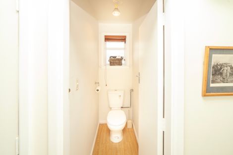 Photo of property in 5 Burrows Place, Ilam, Christchurch, 8041