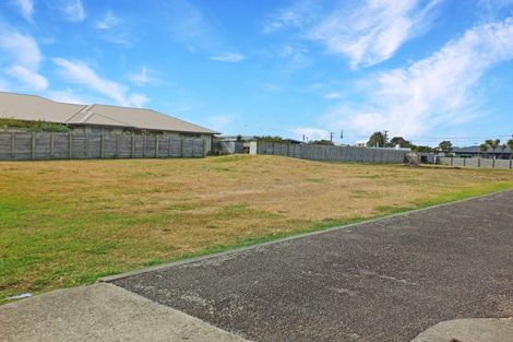 Photo of property in 42 Andrews Street, Foxton Beach, Foxton, 4815