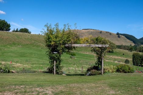 Photo of property in 69 Hitiri Road, Kinloch, Taupo, 3377