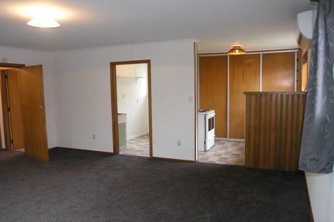 Photo of property in 2/32 Landsdowne Terrace, Cashmere, Christchurch, 8022