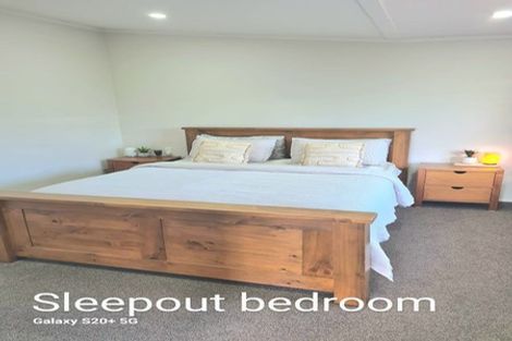 Photo of property in 17 Brewster Road, Pukekawa, Tuakau, 2696