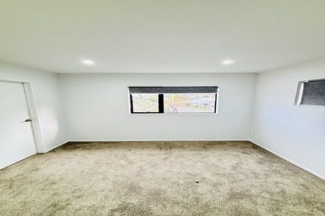 Photo of property in 1/2 Smiths Avenue, Papakura, 2110