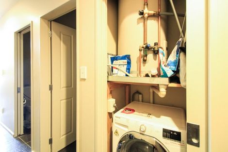 Photo of property in Atrium Towers, 8f/154 The Terrace, Wellington Central, Wellington, 6011