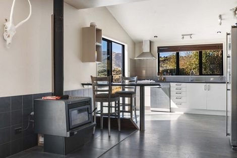 Photo of property in 78 Nursery Road, Queensberry, Cromwell, 9383