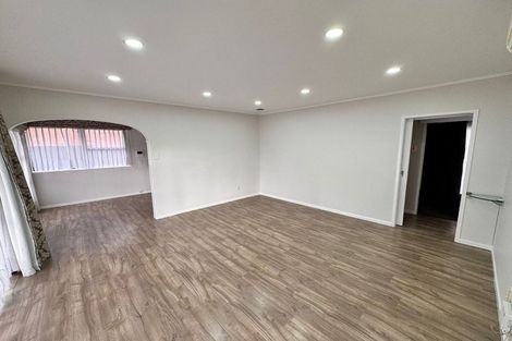 Photo of property in 18b Kirby Street, Glendene, Auckland, 0602