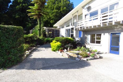 Photo of property in 35 Domett Street, Westport, 7825