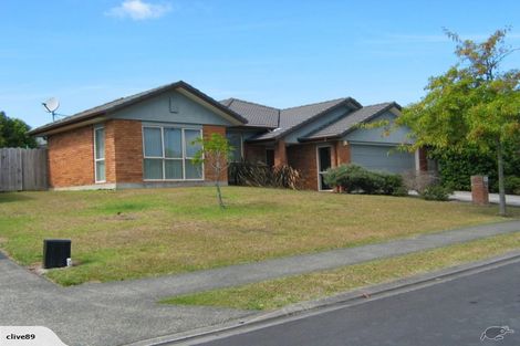 Photo of property in 14 Bibury Avenue, Henderson, Auckland, 0612