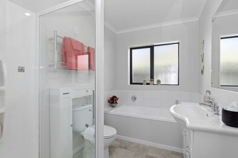 Photo of property in 41 Evergreen Crescent, Trentham, Upper Hutt, 5018