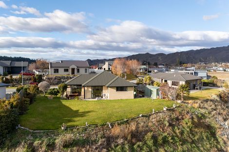 Photo of property in 11 Walnut Grove, Alexandra, 9320