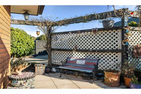 Photo of property in 2/2 Fountainhead Lane, Hillmorton, Christchurch, 8025