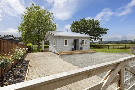 Photo of property in 1082 Old North Road, Waimauku, 0882