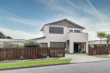 Photo of property in 4 Scott Avenue, Otaki Beach, Otaki, 5512