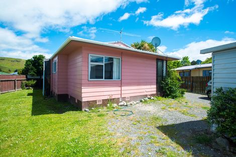 Photo of property in 53 Murdoch Road, Tamarau, Gisborne, 4010