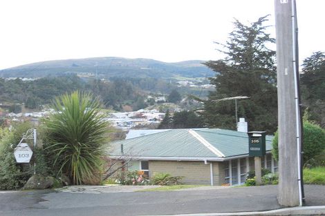 Photo of property in 105 Hocken Street, Kenmure, Dunedin, 9011