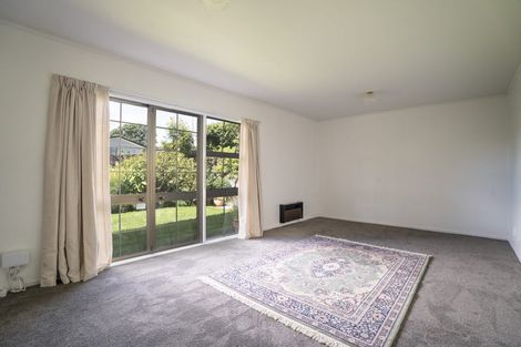 Photo of property in 1 Brasenose Place, Tawa, Wellington, 5028