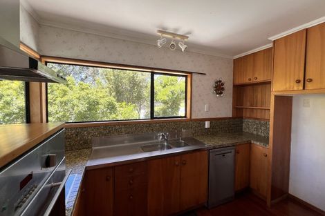 Photo of property in 4 Rae Road, Campbells Bay, Auckland, 0620