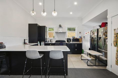 Photo of property in 34 Volga Street, Island Bay, Wellington, 6023