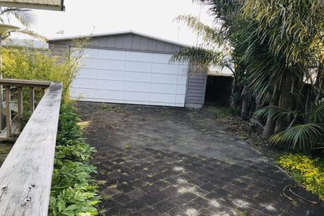 Photo of property in 100 Swanson Road, Henderson, Auckland, 0610