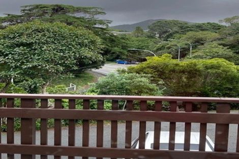 Photo of property in 33 Ngaio Gorge Road, Ngaio, Wellington, 6035