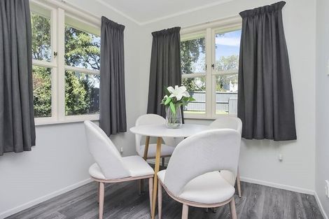 Photo of property in 1/82 Ennis Avenue, Pakuranga Heights, Auckland, 2010