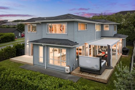 Photo of property in 2 Boocock Crescent, Orewa, 0931