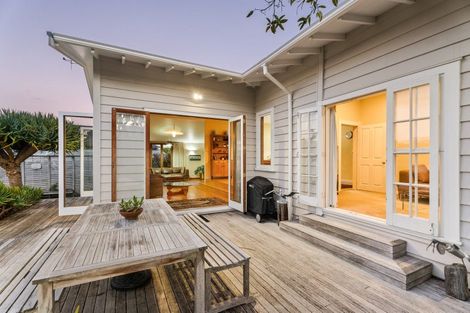 Photo of property in 7 Domett Avenue, Epsom, Auckland, 1023