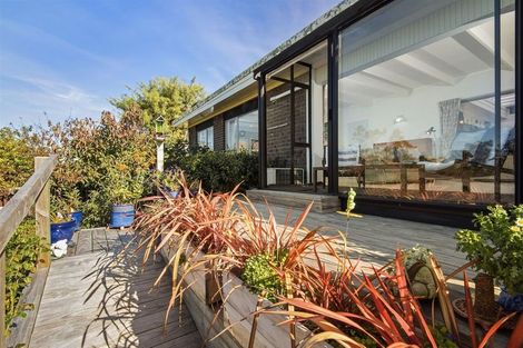 Photo of property in 2/178 Stapleford Crescent, Browns Bay, Auckland, 0630