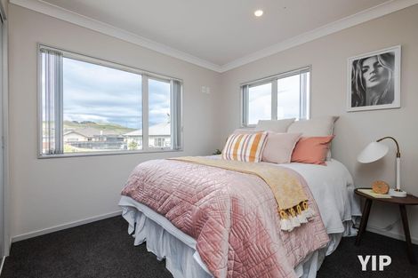 Photo of property in 235 Mark Avenue, Grenada Village, Wellington, 6037