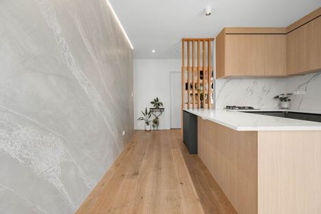 Photo of property in 6a Raeben Avenue, Hillcrest, Auckland, 0627