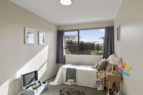 Photo of property in 15 Sheridan Terrace, Johnsonville, Wellington, 6037