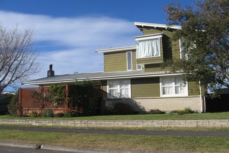 Photo of property in 9 Grant Place, Greenmeadows, Napier, 4112