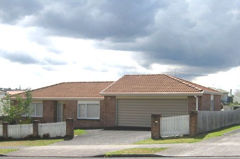 Photo of property in 5 Picasso Drive, West Harbour, Auckland, 0618