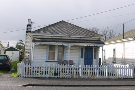 Photo of property in 90-92 Villa Street, Masterton, 5810