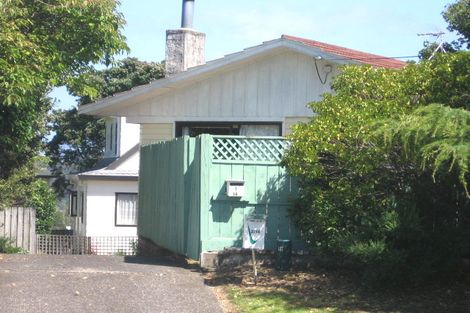 Photo of property in 2/14 James Street, Bayview, Auckland, 0629