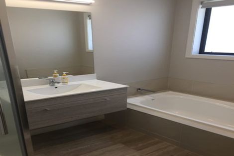 Photo of property in 12c Kayelene Place, Omokoroa, 3114