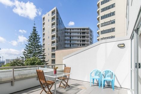 Photo of property in Santa Fe, 2/21 Day Street, Auckland Central, Auckland, 1010
