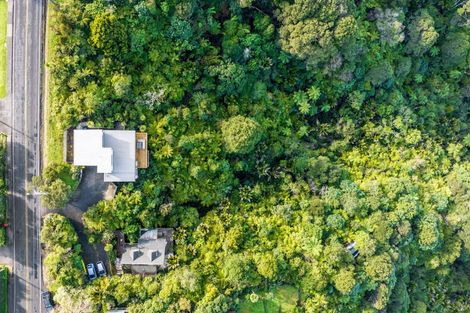 Photo of property in 1100-1102 Scenic Drive North, Swanson, Auckland, 0816