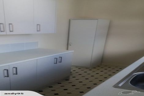 Photo of property in 4 Walters Road, Mount Wellington, Auckland, 1062