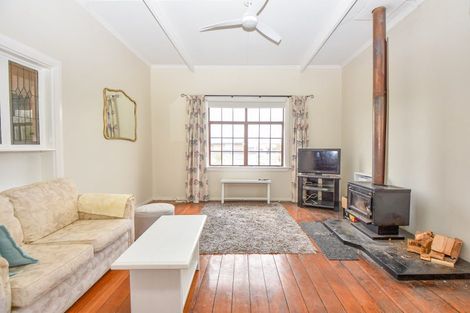 Photo of property in 243 High Street North, Carterton, 5713