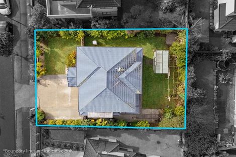 Photo of property in 5 Macadamia Close, Goodwood Heights, Auckland, 2105