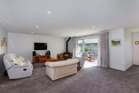 Photo of property in 10 William Hyde Place, Darfield, 7510