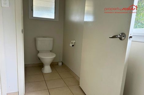 Photo of property in 1/12 Holiday Road, Stanmore Bay, Whangaparaoa, 0932