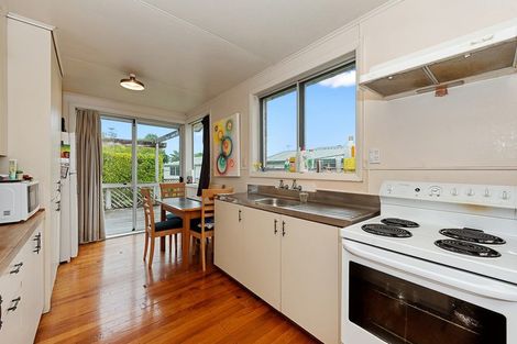 Photo of property in 43 Rutherford Street, Chedworth, Hamilton, 3210