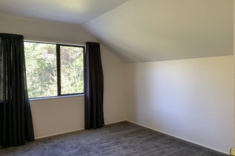Photo of property in 2/20 Lagoon Way, West Harbour, Auckland, 0618