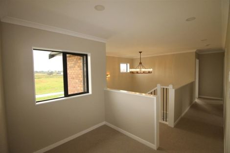 Photo of property in 37 Papareia Road, Karaka, Papakura, 2113