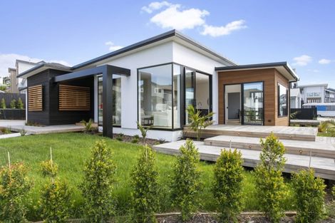 Photo of property in 2 Cilliers Drive, Silverdale, 0932