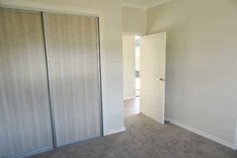 Photo of property in 10 Brumbie Way, Karaka, Papakura, 2113