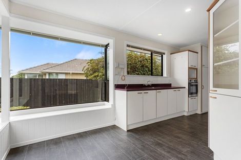 Photo of property in 6 Vancouver Crescent, Wainoni, Christchurch, 8061