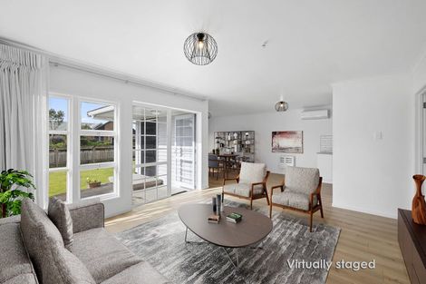 Photo of property in 260 Mangorei Road, Merrilands, New Plymouth, 4312