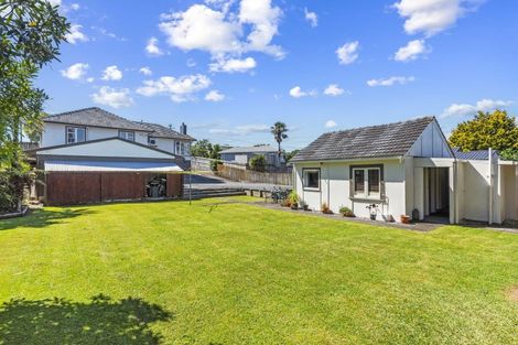 Photo of property in 23 Chester Street, Levin, 5510